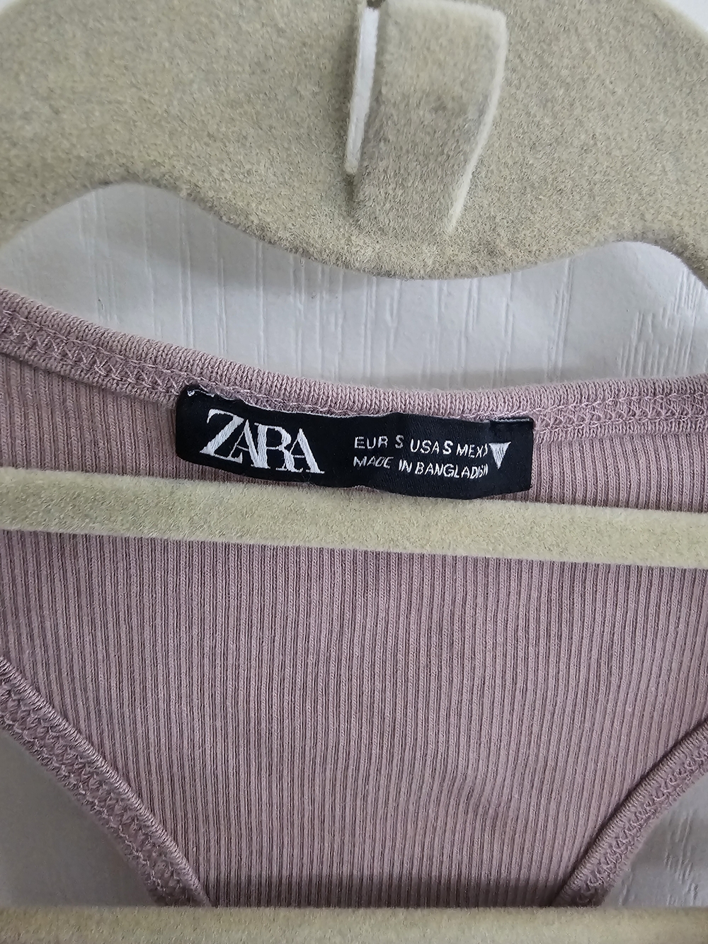 Zara Light Mauve Ribbed Racerback Tank - Picture 2 of 3